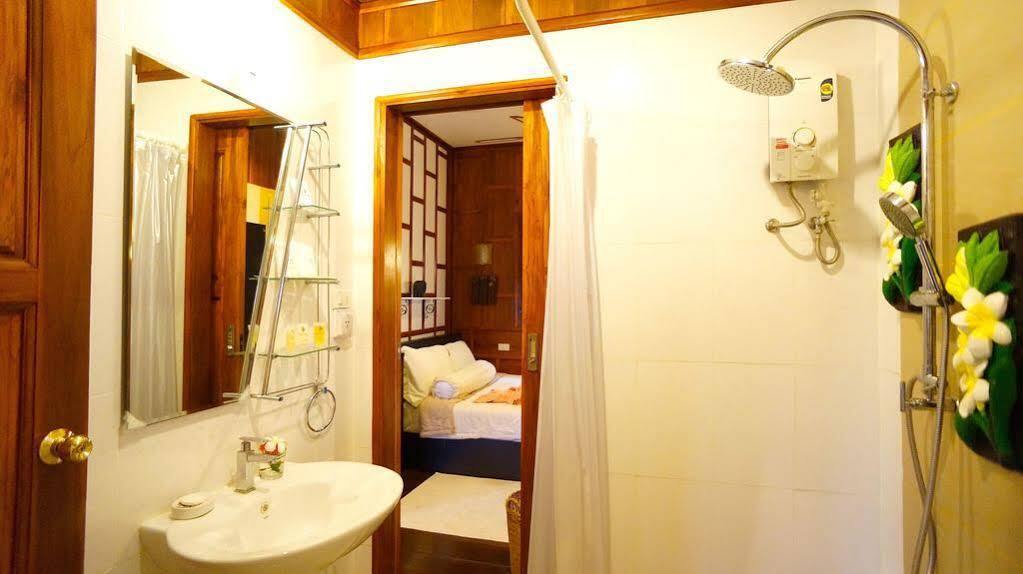 Villa Ayutthaya At Kantiang Bay 란타섬 외부 사진